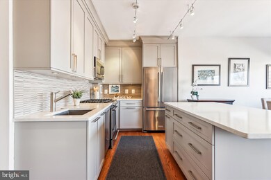 4720 Chevy Chase Dr unit 406, Chevy Chase, MD 20815 - photo 7