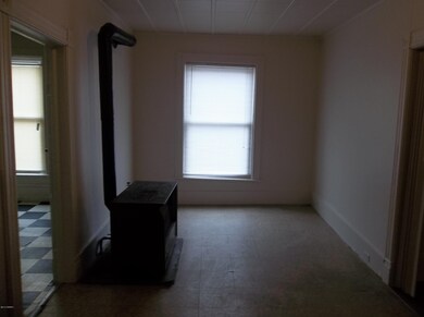 Living Room.JPG