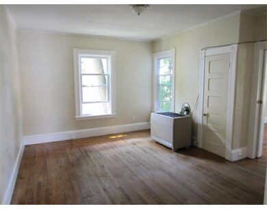 195 Lincoln St unit 2, Worcester, MA 01605 - photo 4