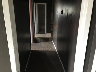 13 Chickasaw St, Laurel, MS 39440 - photo 3