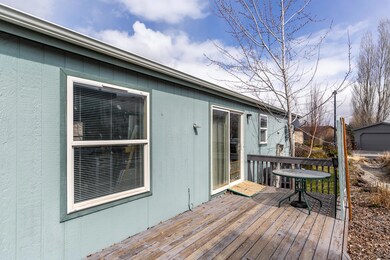 2646 SW Mariposa Loop, Redmond, OR 97756 - photo 4