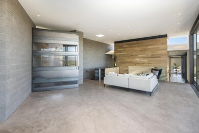 Modern real estate www.beSpokePhx.com