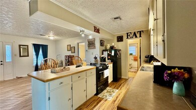 301 W Decherd, West side of Duplex