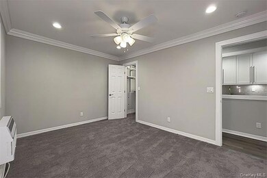 20 Westgate Dr unit No15, Bohemia, NY 11716 - photo 7