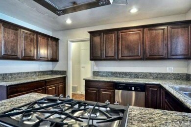 Beautifully upgraded kitchen with granite counter 