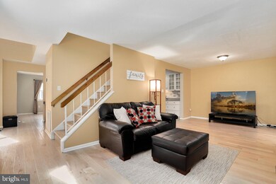 3055 White Birch Ct, Fairfax, VA 22031 - photo 7