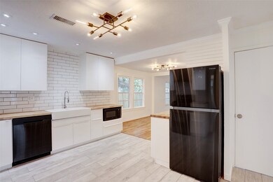 4611 Billingsley St, Houston, TX 77009 - photo 6