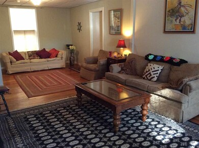 40 Franklin St, Saratoga Springs, NY 12866 - photo 4