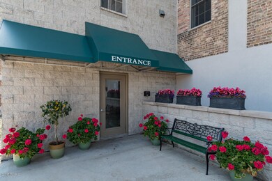 Copy of Broad St-10 entrance
