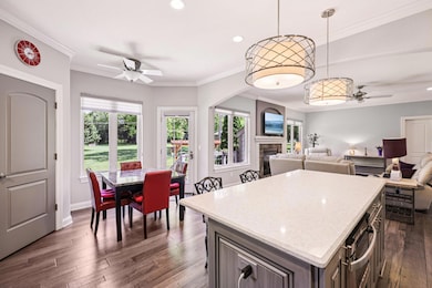 Kitchen Dinette