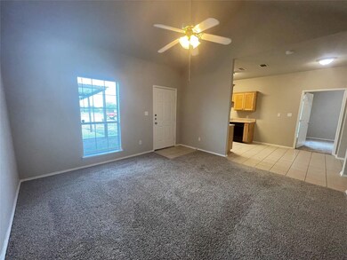 120 Collett Ct unit 122, Weatherford, TX 76088 - photo 3