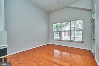 11407R Gate Hill Place, Reston, VA 20194 - photo 5