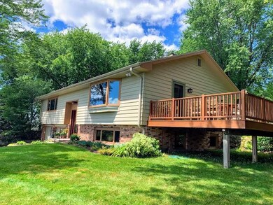 2152 Green Ridge Rd, Oregon, WI 53575 - photo 3