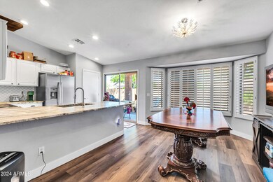 4534 E Sycamore Ct-11