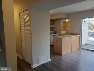 6419 Lamplighter Ridge, Glen Burnie, MD 21061 - photo 4