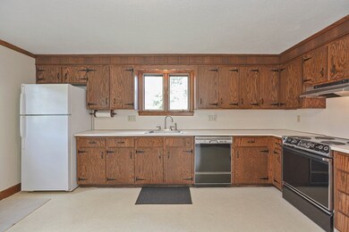 37 Iadarola Ave, Milford, MA 01757 - photo 2