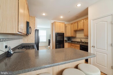 112 Gray St, Capitol Heights, MD 20743 - photo 5