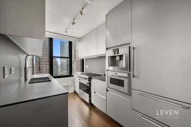 The Galleria unit 35H, New York, NY 10022 - photo 4