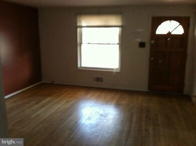 1002 Foxridge Ln, Essex, MD 21221 - photo 4