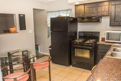 Kitchen - Eat Space Area