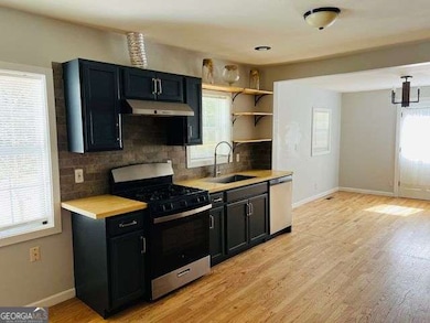 3940 Dunn St SW, Atlanta, GA 30310 - photo 5