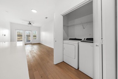Laundry room featuring independent washer and dry