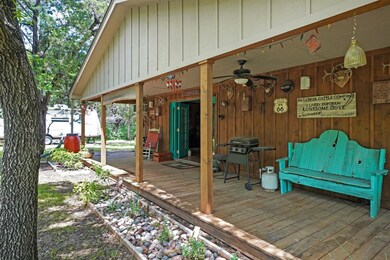 2408 Woodcrest Ct, Granbury, TX 76048 - photo 2