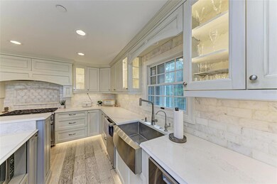 4473 Gulf of Mexico Dr, Longboat Key, FL 34228 - photo 6