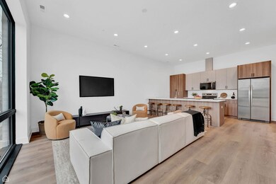 1621 W 13th St unit 200, Chicago, IL 60608 - photo 3