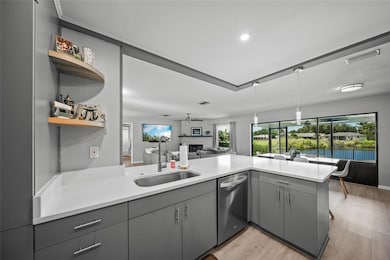 3020 Gypsy St, Sarasota, FL 34231 - photo 4