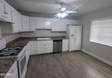 Kitchen-Appliances Included