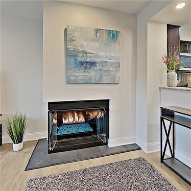 Gas fireplace