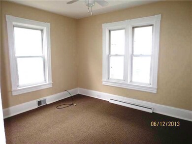 27 Collins Ave unit 1, Pawtucket, RI 02860 - photo 2