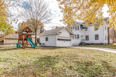 RE_1501 E Walnut-6