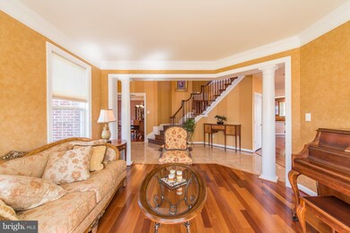 4916 Owens Ct, Ellicott City, MD 21043 - photo 3