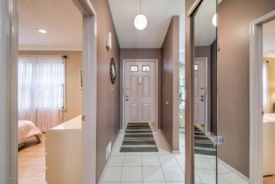 003_FOYER