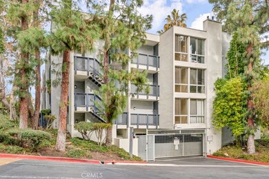 The Estates Condominium unit 114, Rolling Hills Estates, CA 90274 - photo 2