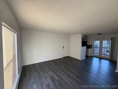 1429 E 62nd St unit G, Tulsa, OK 74136 - photo 2