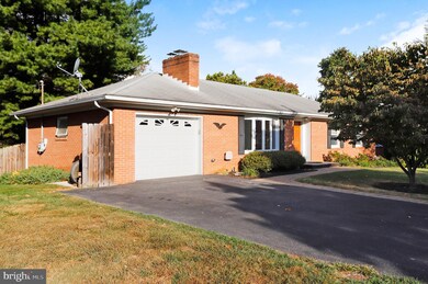 11908 Phylane Dr, Hagerstown, MD 21742 - photo 3