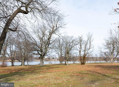 253 Woodlawn Terrace, Collingswood, NJ 08108 - photo 2