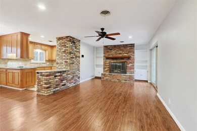 908 Trailwood Dr, Hurst, TX 76053 - photo 6