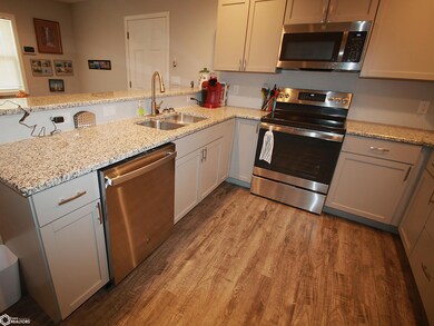 512 E Stuart St, Clarinda, IA 51632 - photo 6