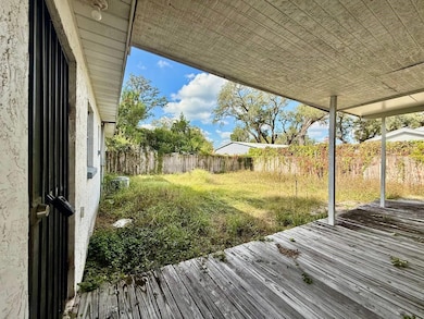 804 E 127th Ave unit B, Tampa, FL 33612 - photo 3