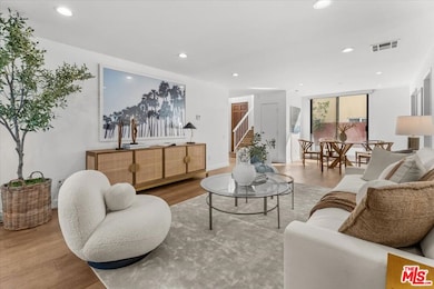 817 5th St unit B, Santa Monica, CA 90403 - photo 2