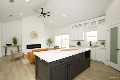 913 Thomas Ln, Alamo, TX 78516 - photo 7