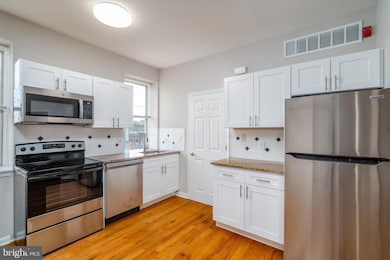 1537 S 6th St unit 3R, Philadelphia, PA 19147 - photo 6