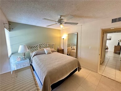 835 18th St unit 310, Vero Beach, FL 32960 - photo 5
