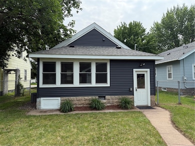 1028 Chauncey St, Eau Claire, WI 54701 - photo 5