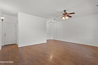 6-web-or-mls-8453 S Hunnic Dr-3