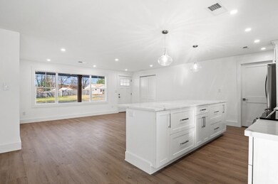 27 Trinity St, Danvers, MA 01923 - photo 7